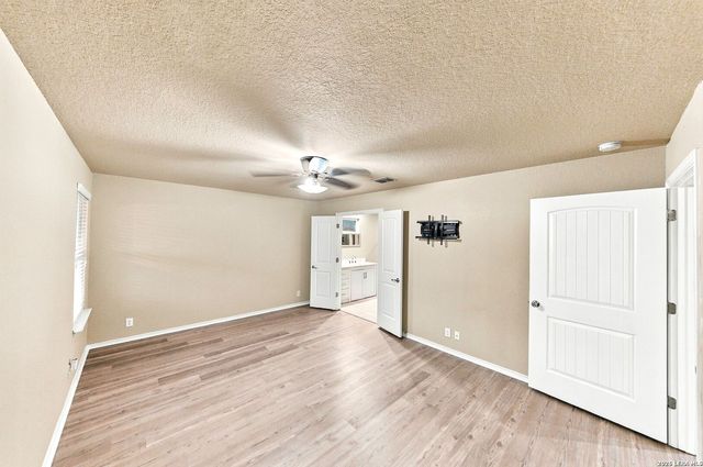 8834 Double Oak, San Antonio, TX 78254