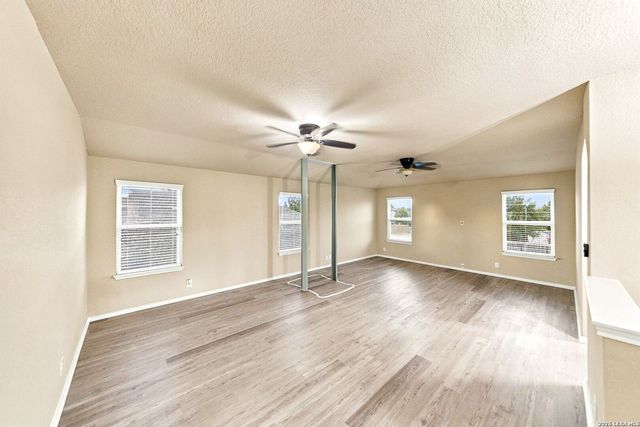 8834 Double Oak, San Antonio, TX 78254