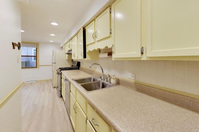 6345 N Nordica Avenue, Chicago, IL 60631