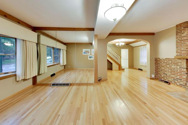 6345 N Nordica Avenue, Chicago, IL 60631