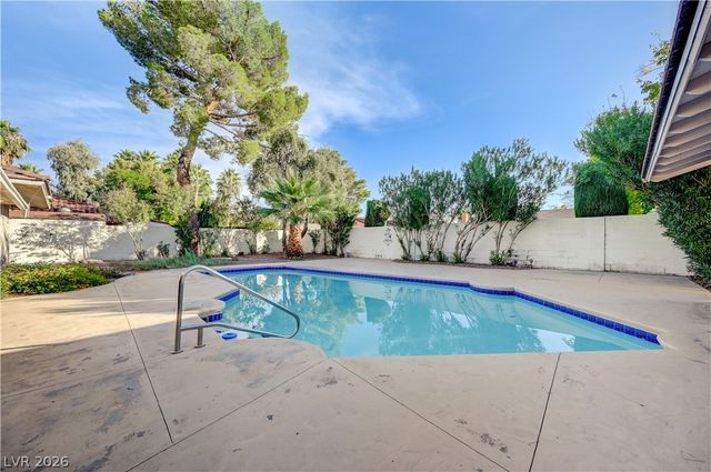 3689 North Rosecrest Circle, Las Vegas, NV 89121