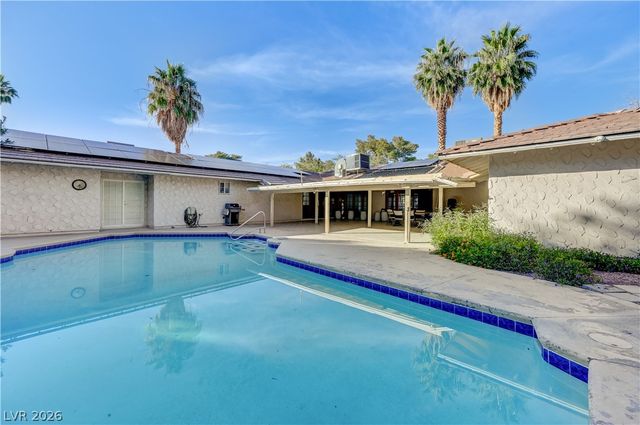 3689 North Rosecrest Circle, Las Vegas, NV 89121