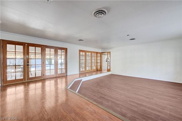 3689 North Rosecrest Circle, Las Vegas, NV 89121