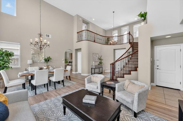 10387 Jillson Way, Elk Grove, CA 95757