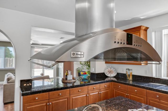 10387 Jillson Way, Elk Grove, CA 95757