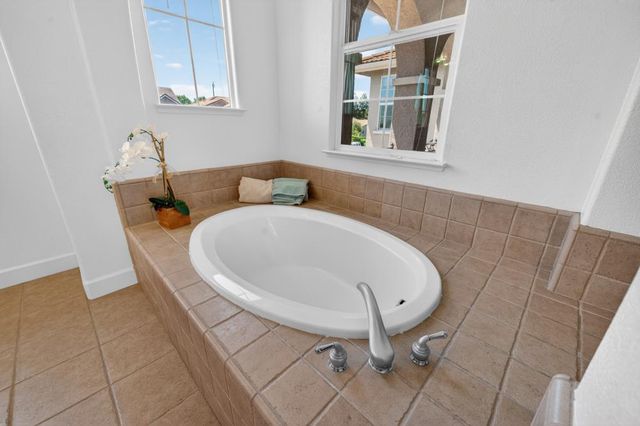 10387 Jillson Way, Elk Grove, CA 95757