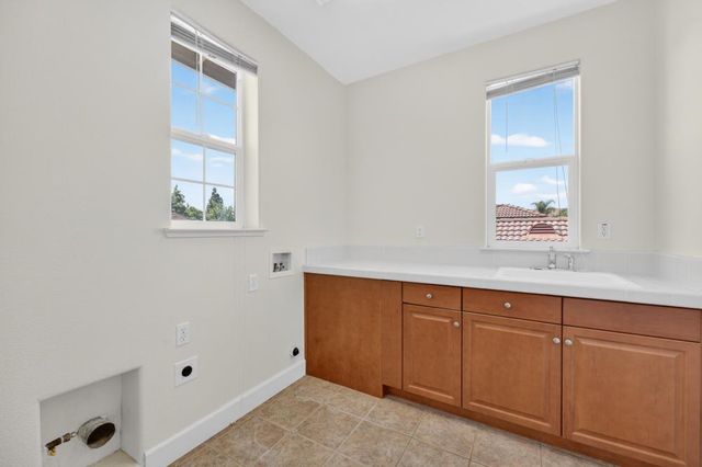 10387 Jillson Way, Elk Grove, CA 95757