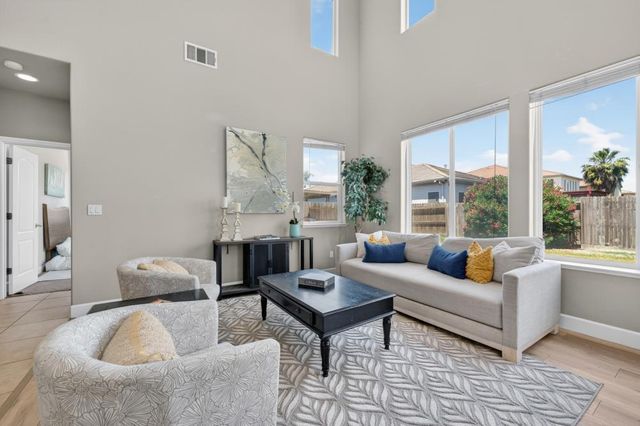 10387 Jillson Way, Elk Grove, CA 95757