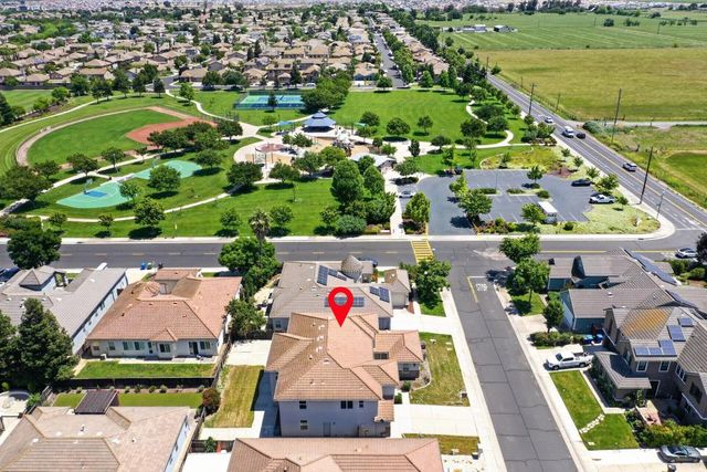 10387 Jillson Way, Elk Grove, CA 95757