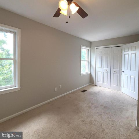 2037 GLEBE RD, Arlington, VA 22204