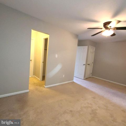 2037 GLEBE RD, Arlington, VA 22204