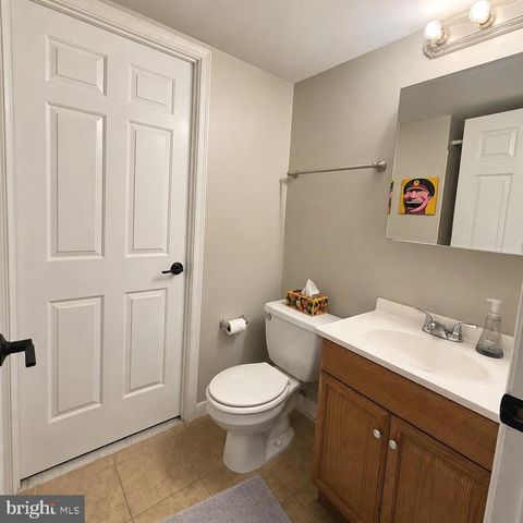 2037 GLEBE RD, Arlington, VA 22204