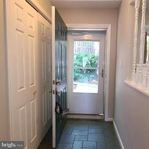 2037 GLEBE RD, Arlington, VA 22204