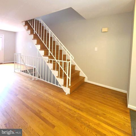 2037 GLEBE RD, Arlington, VA 22204