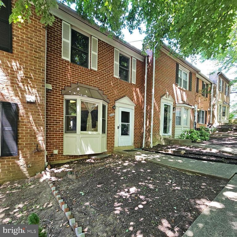 2037 GLEBE RD, Arlington, VA 22204