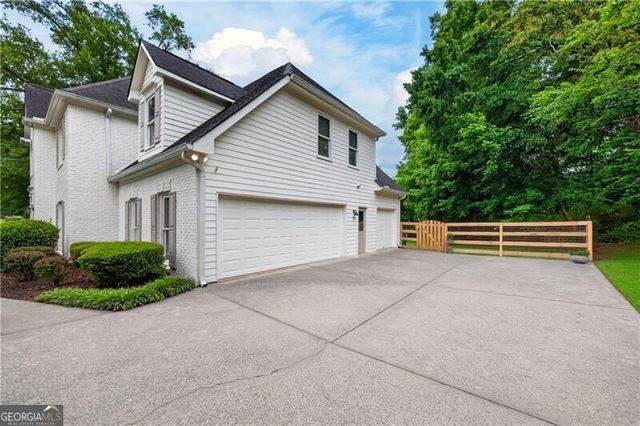 1635 Briers Chute, Alpharetta, GA 30004