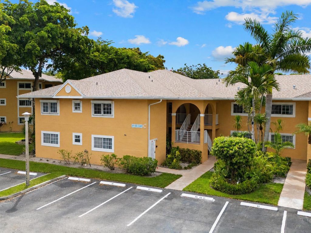811 SE 4th Avenue C103, Dania Beach, FL 33004