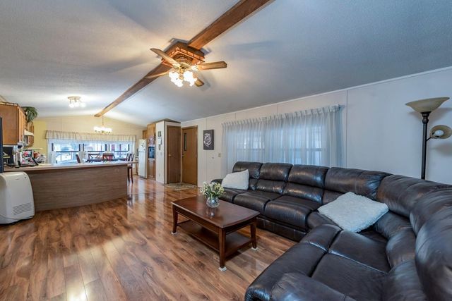 3268 Meadow Drive, Park City, IL 60085