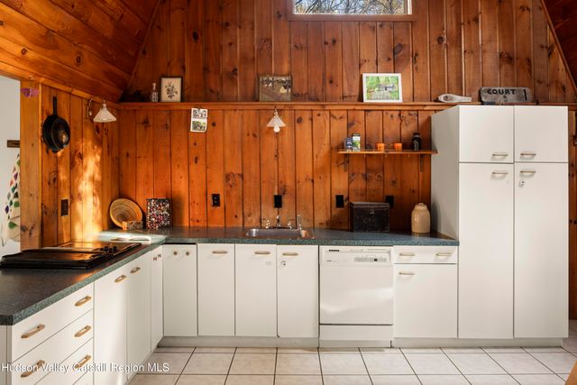 92 Cunningham Hill Road, Canaan, NY 12029