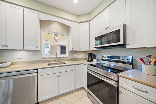 5869 TIDEWOOD AVENUE 7, Sarasota, FL 34231