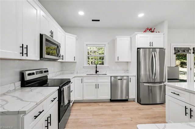 5305 Ridgefall Road, Greensboro, NC 27410
