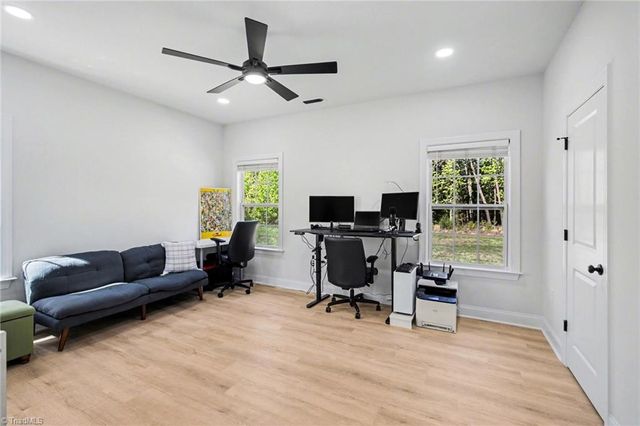 5305 Ridgefall Road, Greensboro, NC 27410