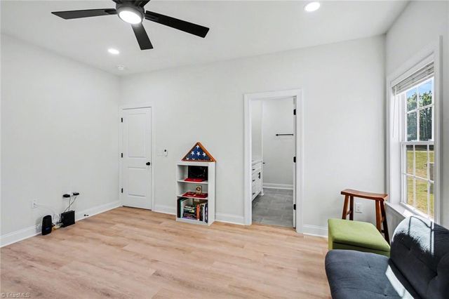 5305 Ridgefall Road, Greensboro, NC 27410
