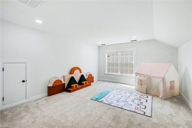 5305 Ridgefall Road, Greensboro, NC 27410