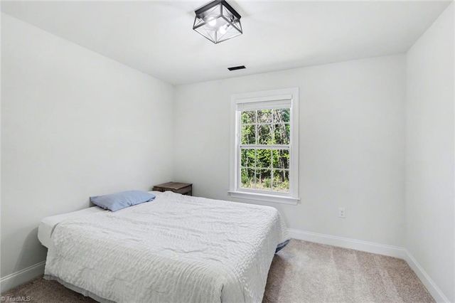 5305 Ridgefall Road, Greensboro, NC 27410