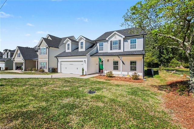 5305 Ridgefall Road, Greensboro, NC 27410