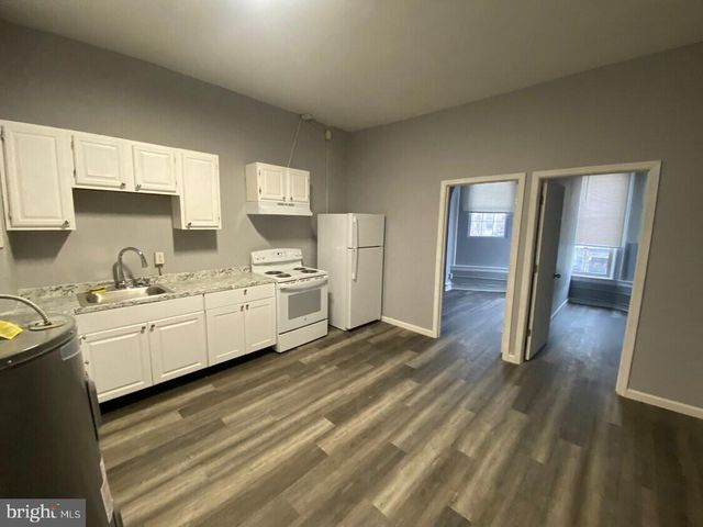 126 E LINCOLN HWY, Coatesville, PA 19320