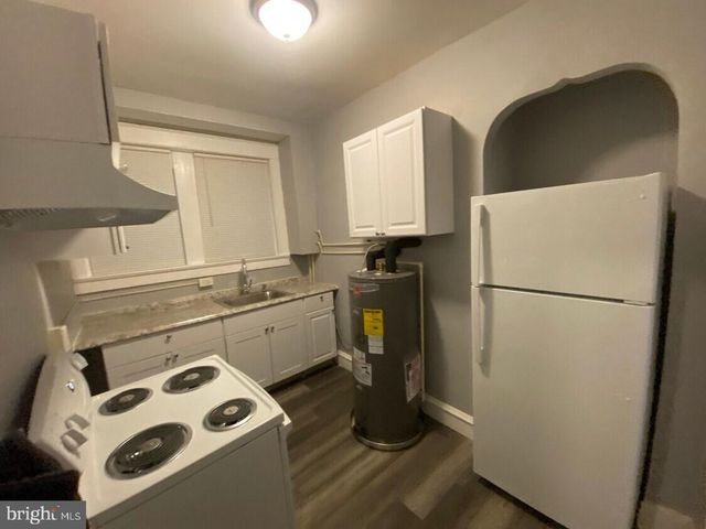 126 E LINCOLN HWY, Coatesville, PA 19320