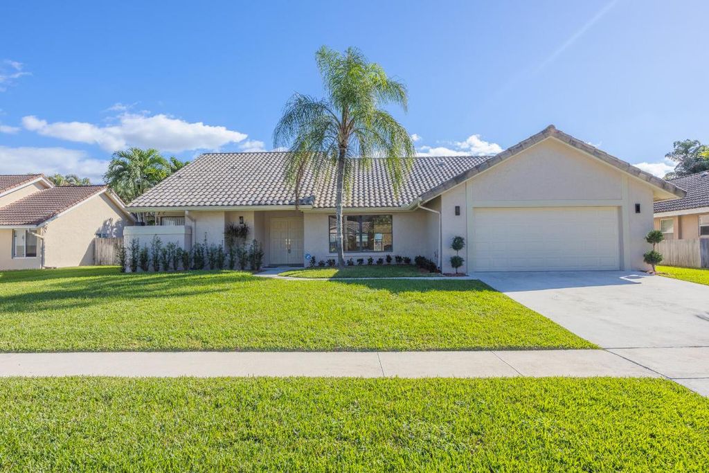 22352 Martella Avenue, Boca Raton, FL 33433