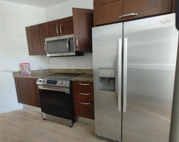 20000 E Country Club Dr 201, Aventura, FL 33180