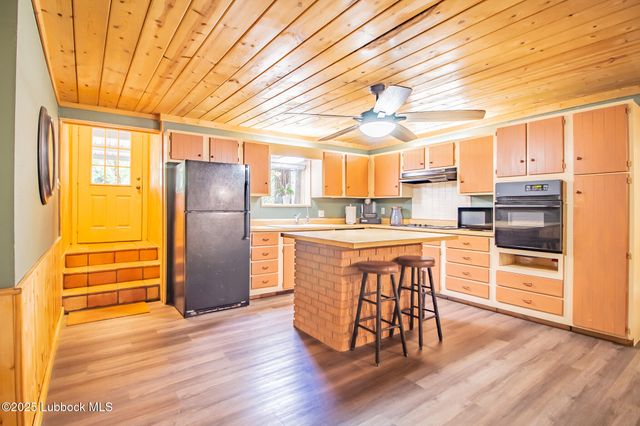 173 Pony Express Trail, Lubbock, TX 79404