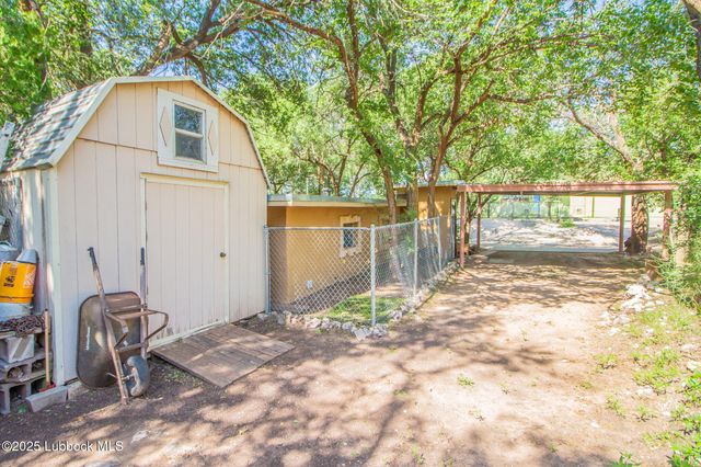 173 Pony Express Trail, Lubbock, TX 79404