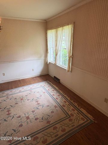 209 Oak Drive, Washington, NC 27889