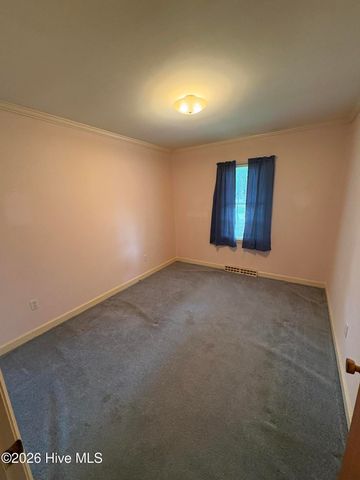 209 Oak Drive, Washington, NC 27889