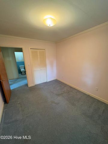 209 Oak Drive, Washington, NC 27889