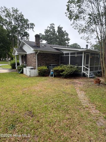 209 Oak Drive, Washington, NC 27889