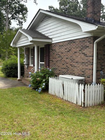 209 Oak Drive, Washington, NC 27889