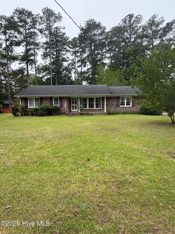 209 Oak Drive, Washington, NC 27889