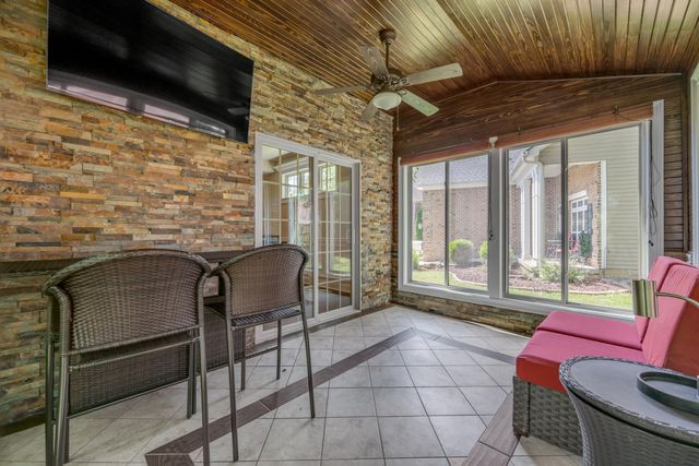 3717 Saint Andrews Walk, Lexington, KY 40509