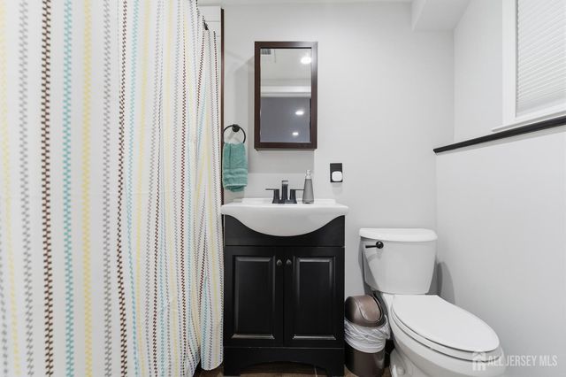 860 Coolidge Avenue, Woodbridge Proper, NJ 07095