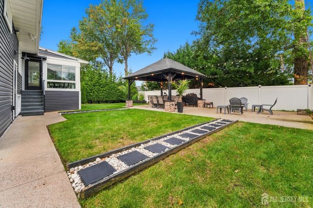 860 Coolidge Avenue, Woodbridge Proper, NJ 07095