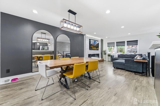 860 Coolidge Avenue, Woodbridge Proper, NJ 07095