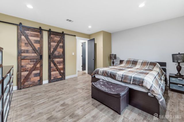 860 Coolidge Avenue, Woodbridge Proper, NJ 07095