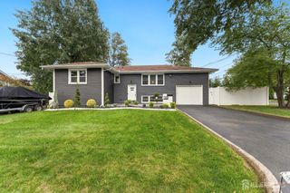 860 Coolidge Avenue, Woodbridge Proper, NJ 07095