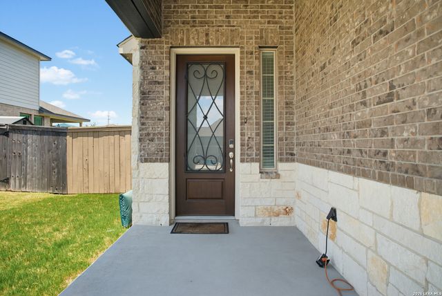 4811 Park Leaf, Marion, TX 78124