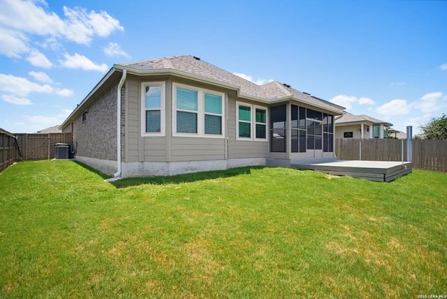 4811 Park Leaf, Marion, TX 78124